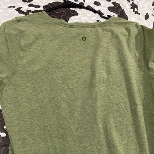 Lululemon vneck